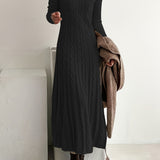 Cable Knit Maxi Sweater Dress with Round Neck and Long Sleeves