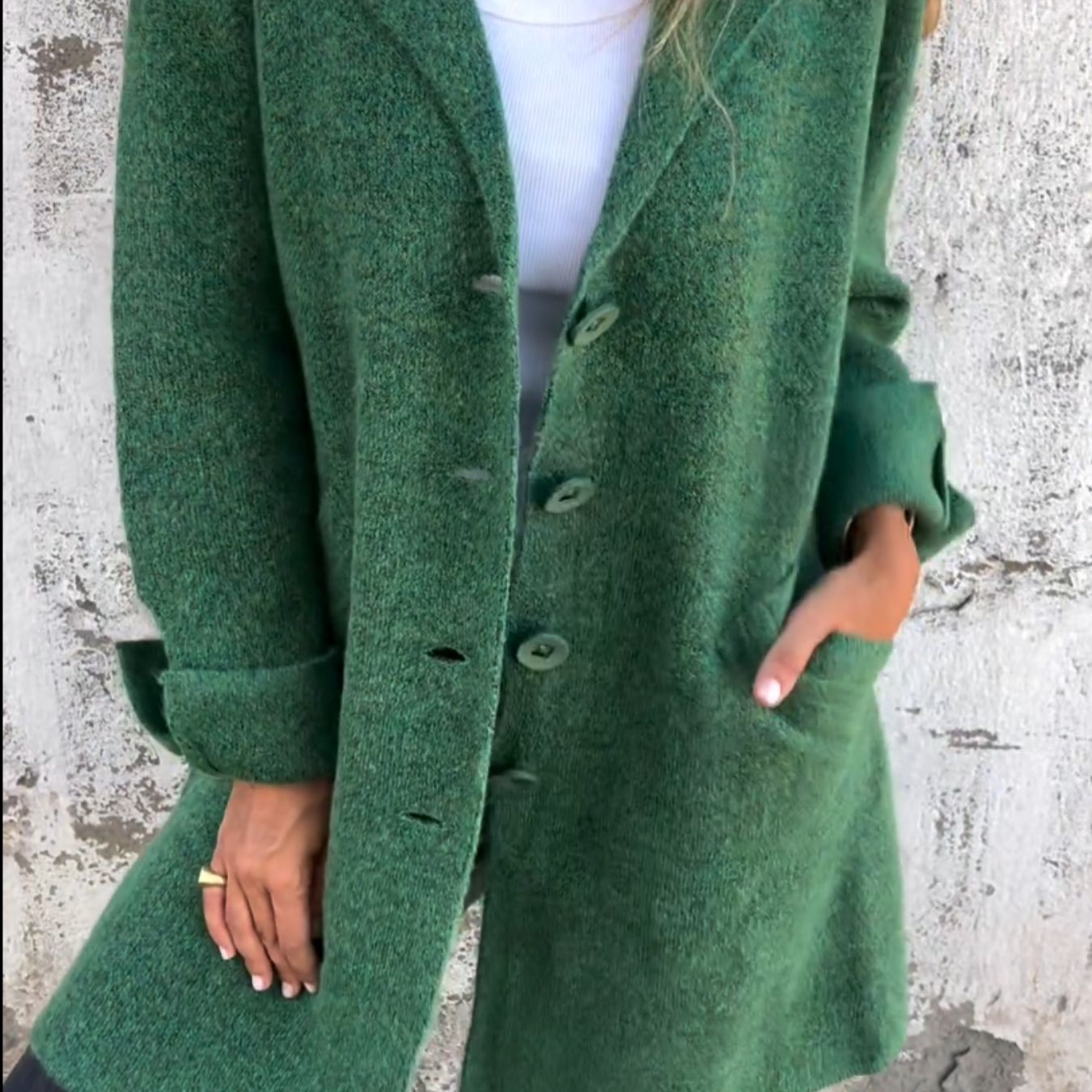 Women's Long Cardigan with Notched Lapels and Button Front for Everyday Wear