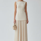 Sleeveless A-Line Pleated Maxi Dress with Boat Neck